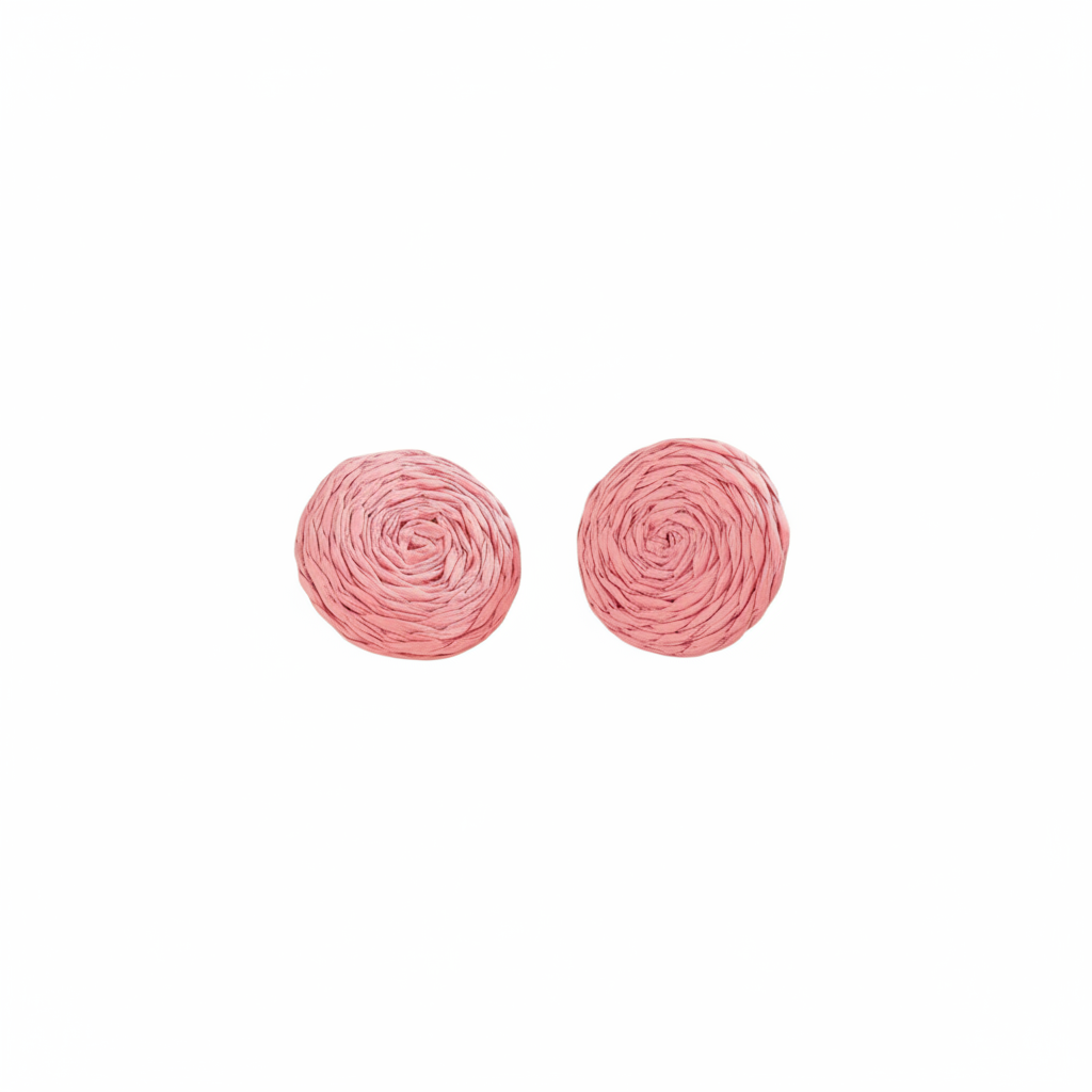 Raffia studs